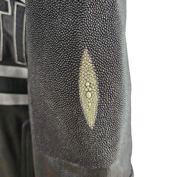 Motorcycle Leather Jacket - Picture 6 of 12